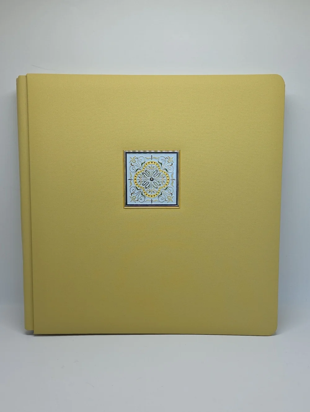 NWOT Creative Memories Mustard Yellow Fabric Cover 15 Pages 12.5